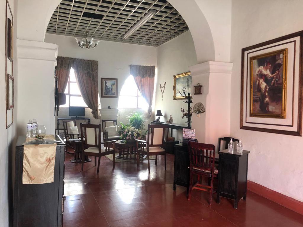 Hostal La Espanola Parras Parras de la Fuente Exteriör bild