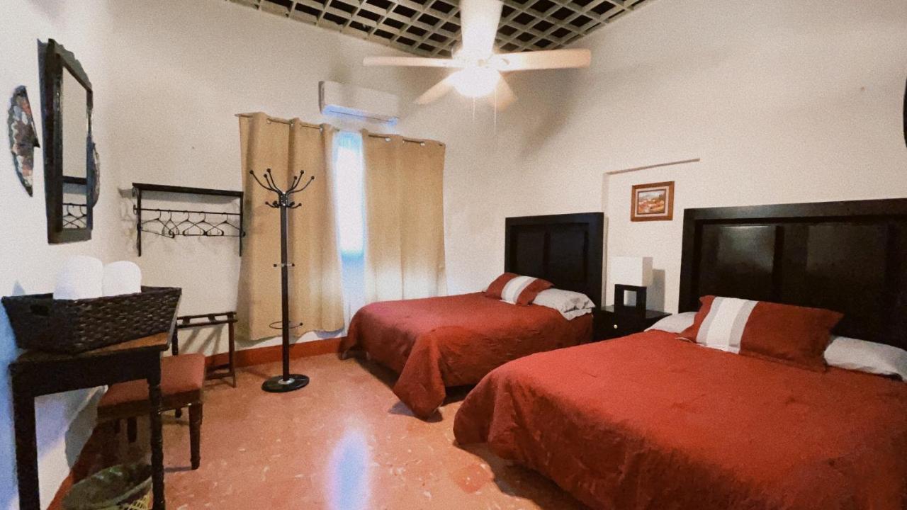 Hostal La Espanola Parras Parras de la Fuente Exteriör bild